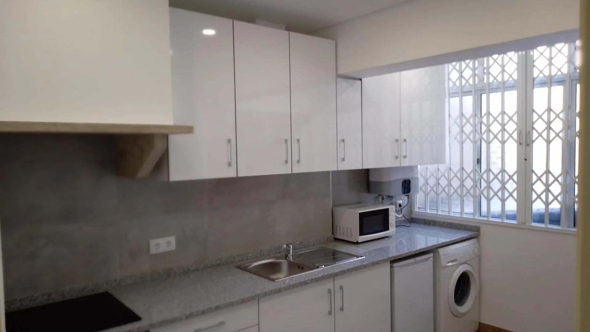 Oriente Dna Studios II Apartment Lisbon